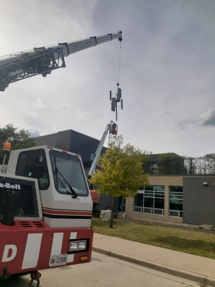Retrofitting Aging Wind Turbines with Vertical-Axis Systems | Mundo-Power